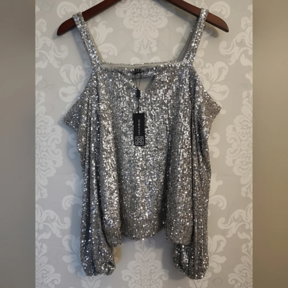 New Cable & Gauge Party Holiday Silver Sequin Cold Shoulder Blouse L - Picture 1 of 13